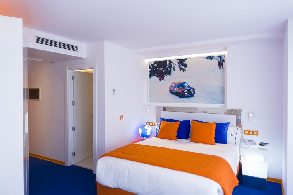 Resotel Villares de la Reina Oda fotoğraf